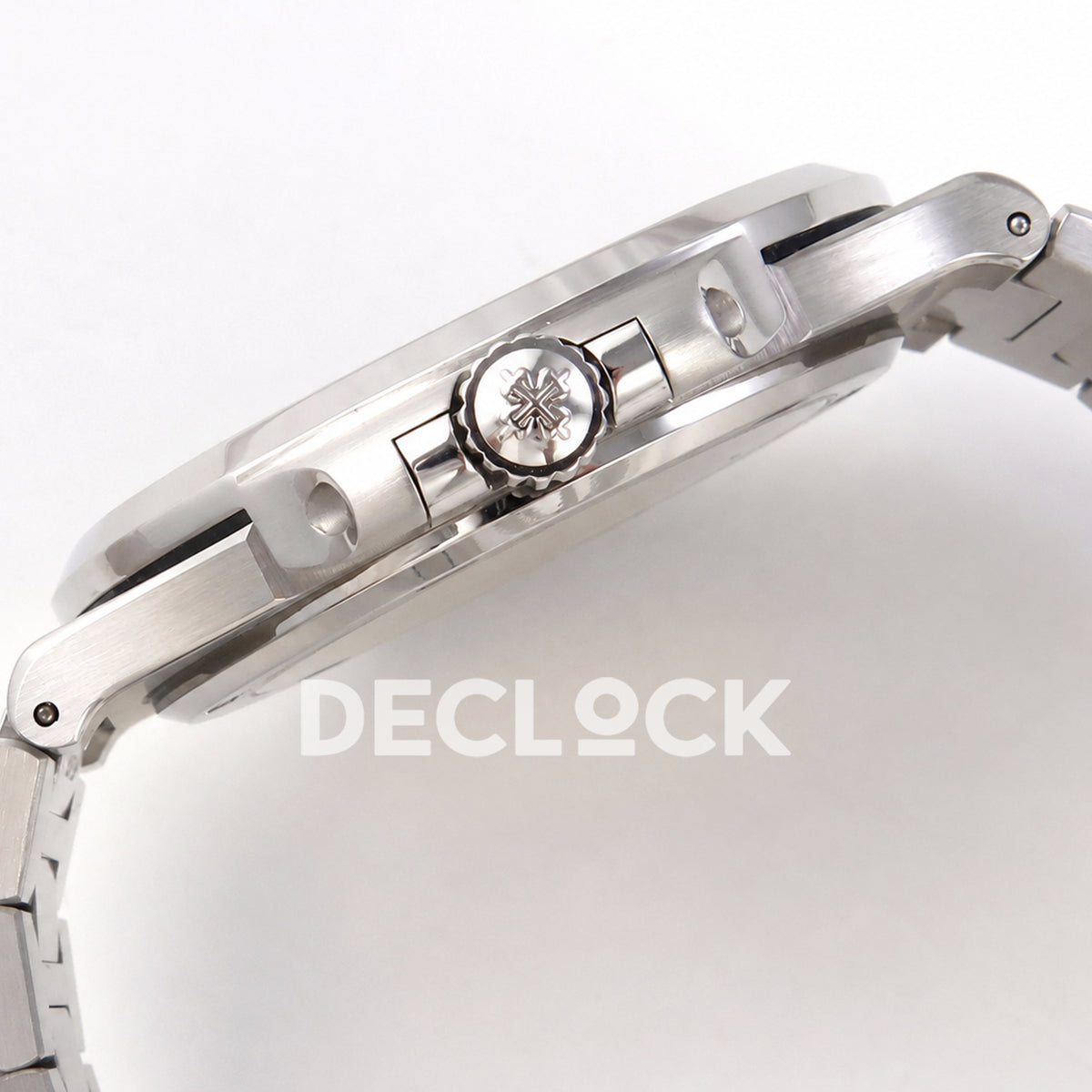 Patek Philippe Nautilus 5711 AGF, blue dial, DPB330 — crown profile