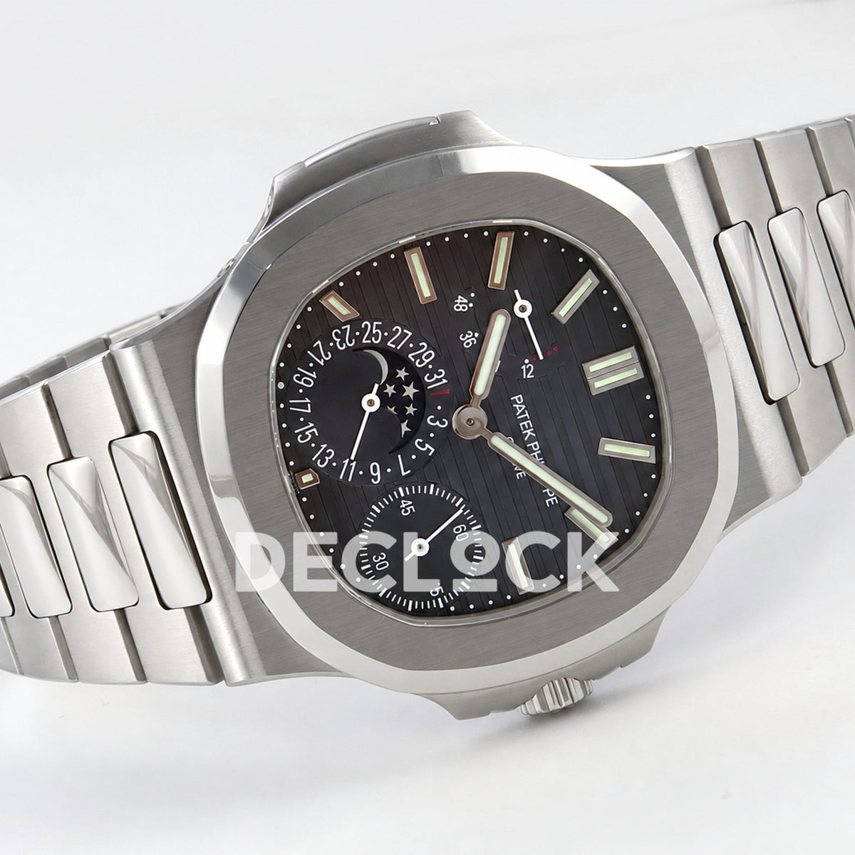 Patek Philippe Nautilus 5712/1A-001 UMI blue dial - bracelet side view