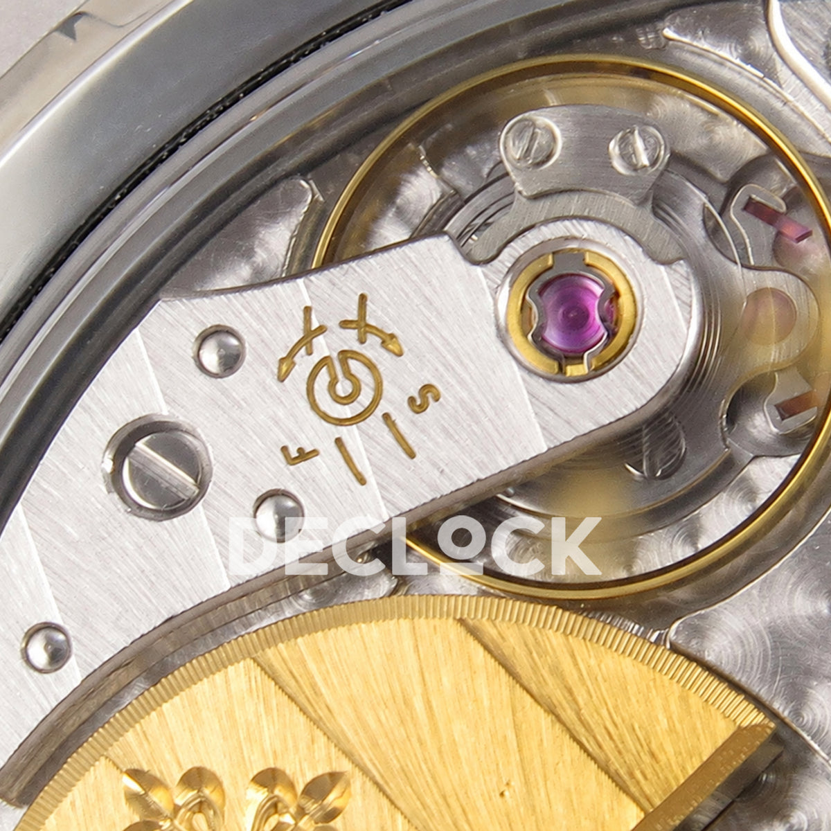 Patek Philippe Nautilus 5712/1A-001 UMI blue dial - balance detail