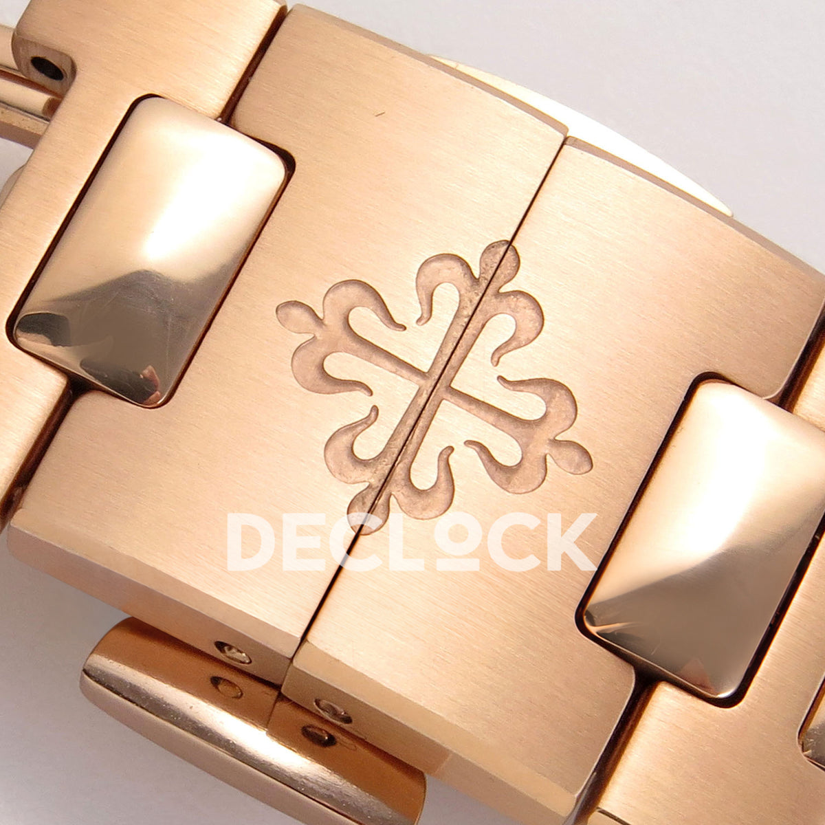 Patek Philippe Nautilus 5712/1R-001 UMI Brown Dial Rose Gold PP240 Free Sprung replica - clasp logo