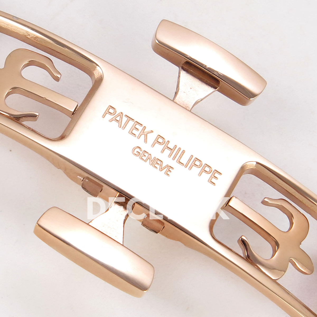 Patek Philippe Nautilus 5712/1R-001 UMI Brown Dial Rose Gold PP240 Free Sprung replica - clasp signature