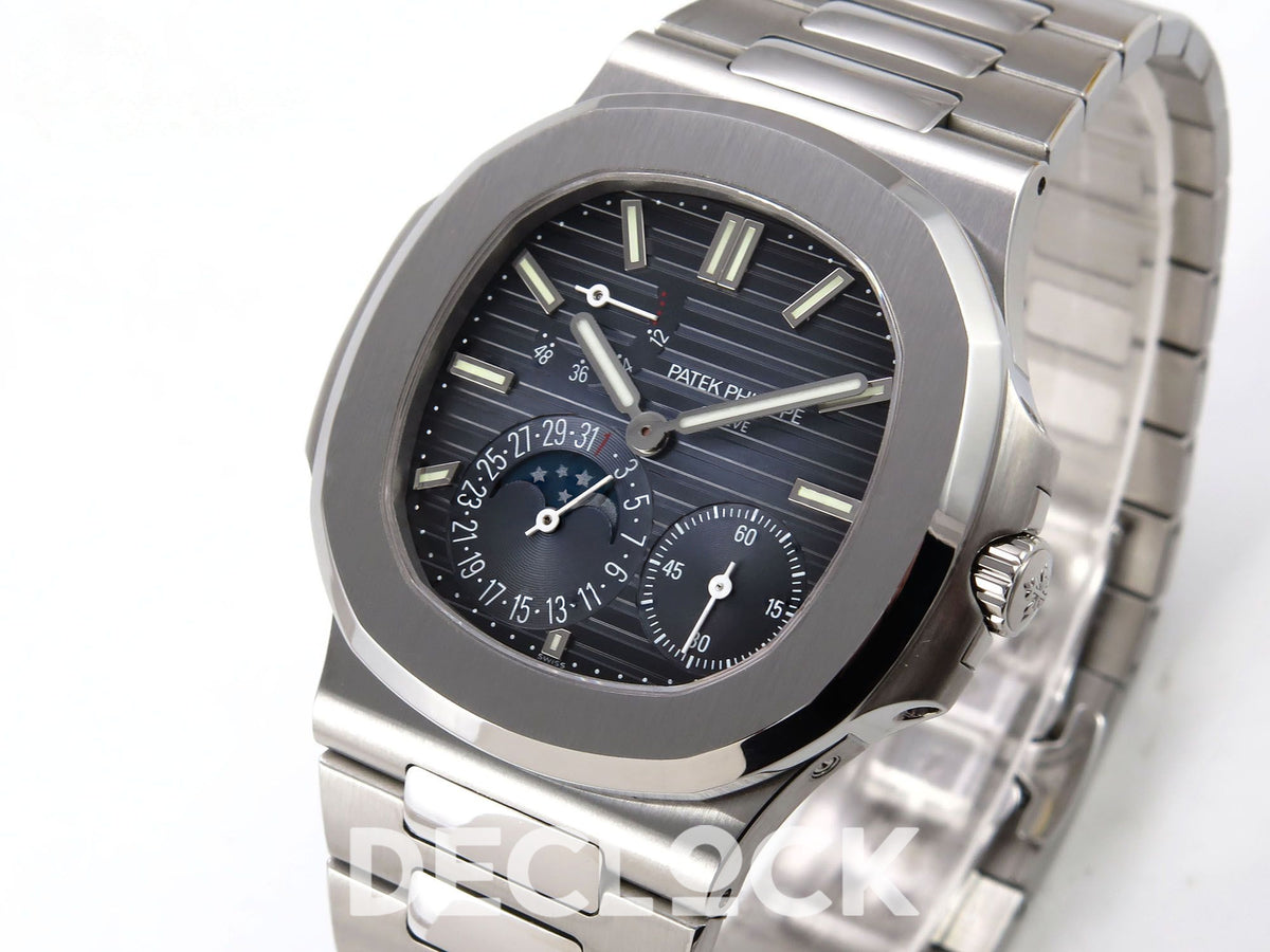 Nautilus 5712 PPF V4+ blue dial, steel case and crown side view