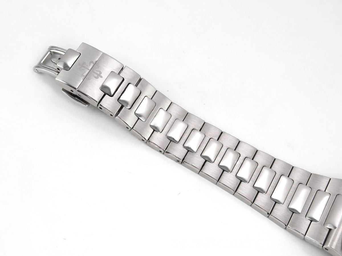 Patek Philippe Nautilus 5712 PPF V4 blue dial PPF240, complete outer clasp and brushed steel bracelet
