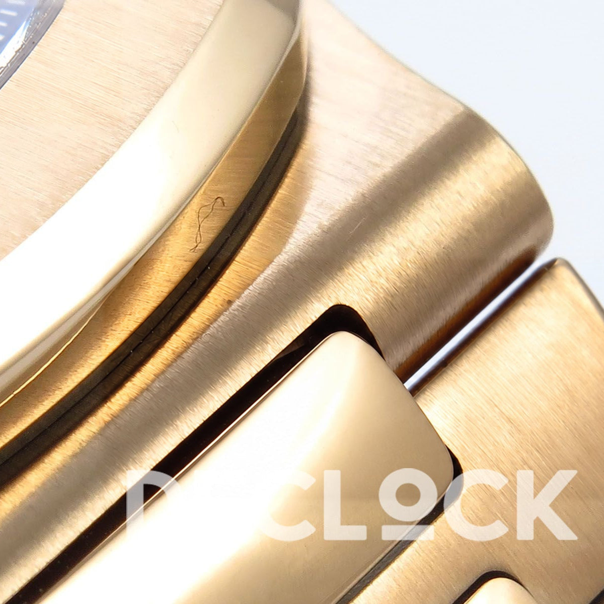 Patek Philippe Nautilus 5712 PPF V4+ rose gold plated case and integrated bracelet link close-up