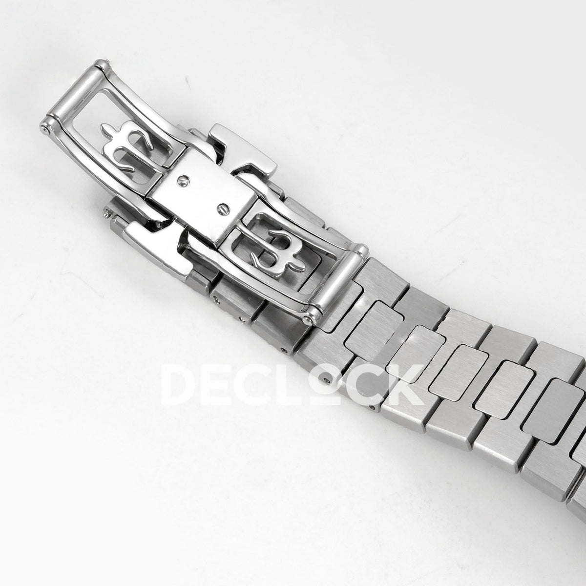 Patek Philippe Nautilus 5712 WSF blue dial steel watch, folded deployant clasp and steel bracelet