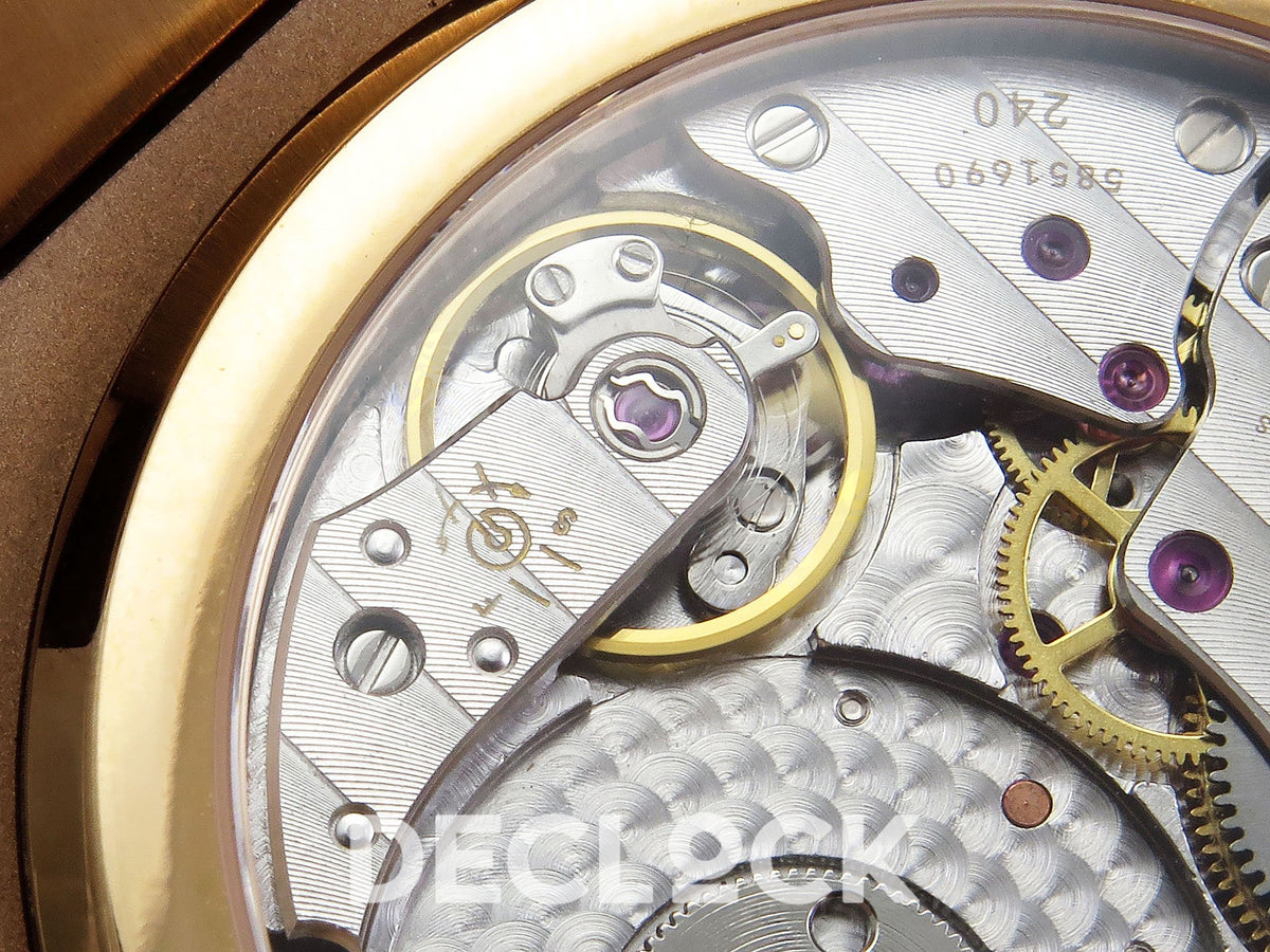 Patek Philippe Nautilus 5712R-001 PPF V2 A240 — balance wheel, regulator and photographed calibre plate