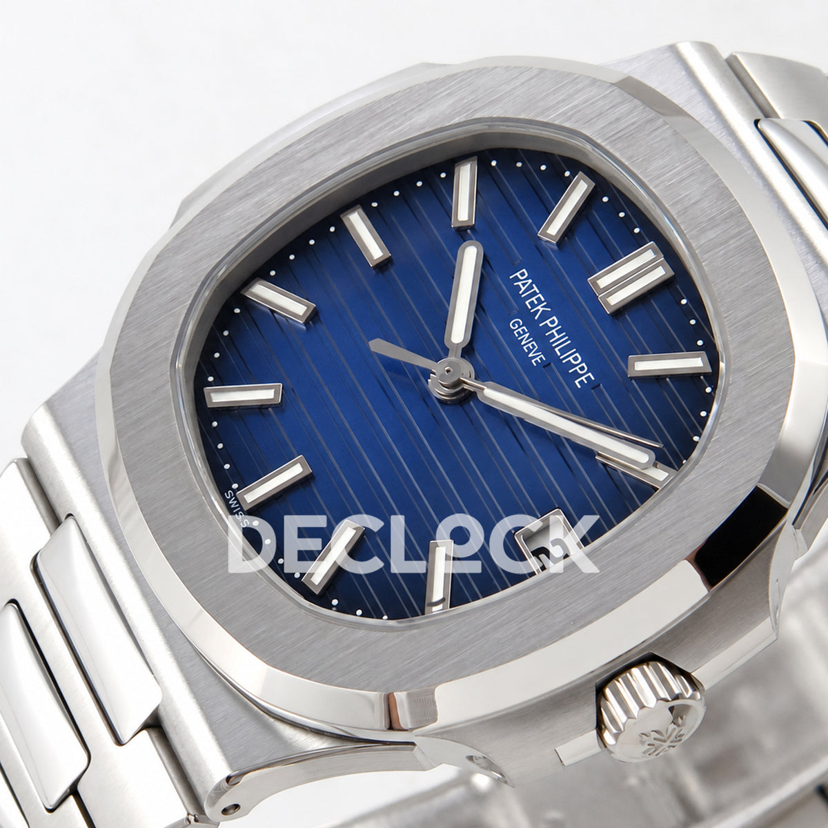 Patek Philippe Nautilus 5811 DDF weighted, blue dial, DD330 — crown side dial