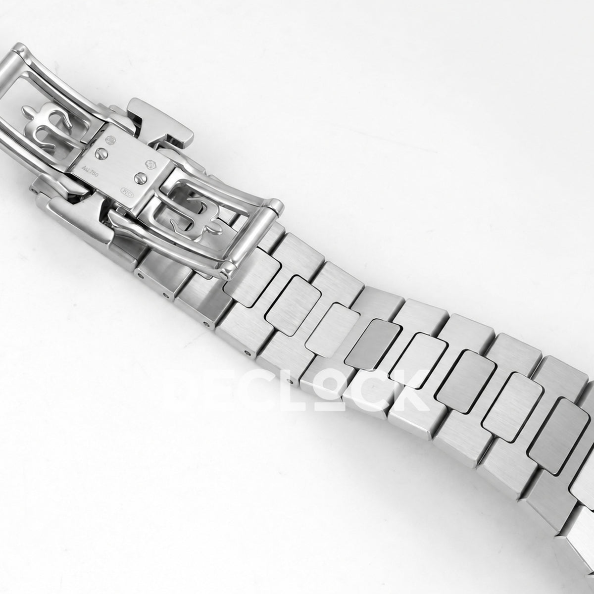 Patek Philippe Nautilus 5811 DDF weighted, blue dial, DD330 — folded clasp underside