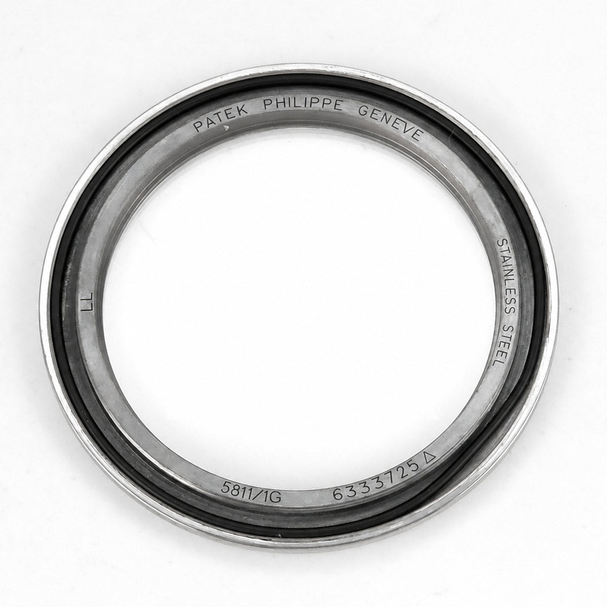 Patek Philippe Nautilus 5811 DDF weighted, blue dial, DD330 — inner caseback ring