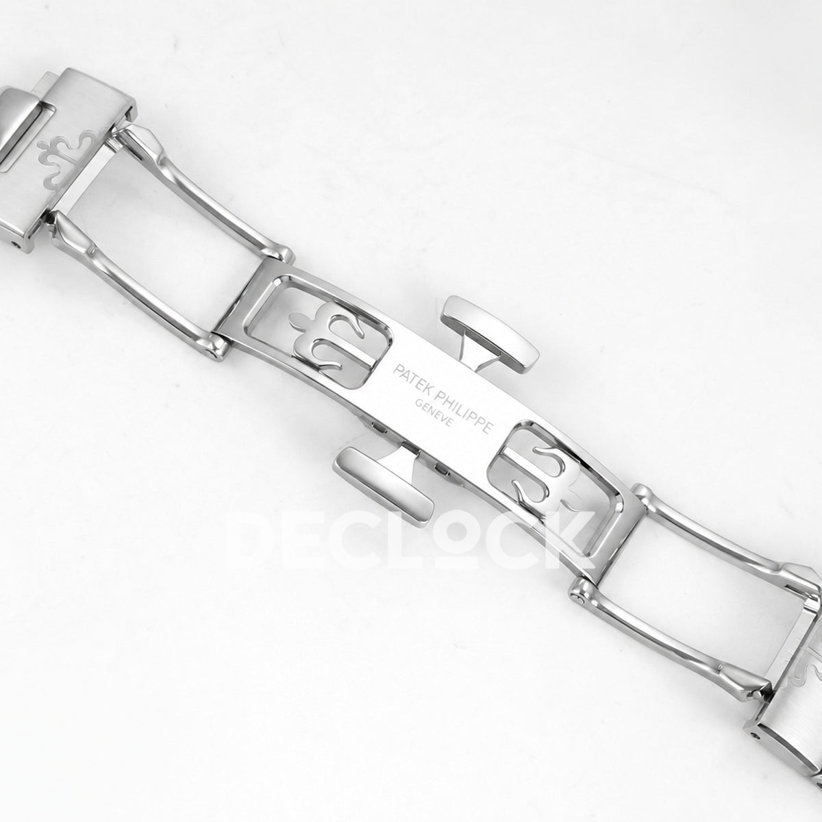 Patek Philippe Nautilus 5811 DDF weighted, blue dial, DD330 — open clasp