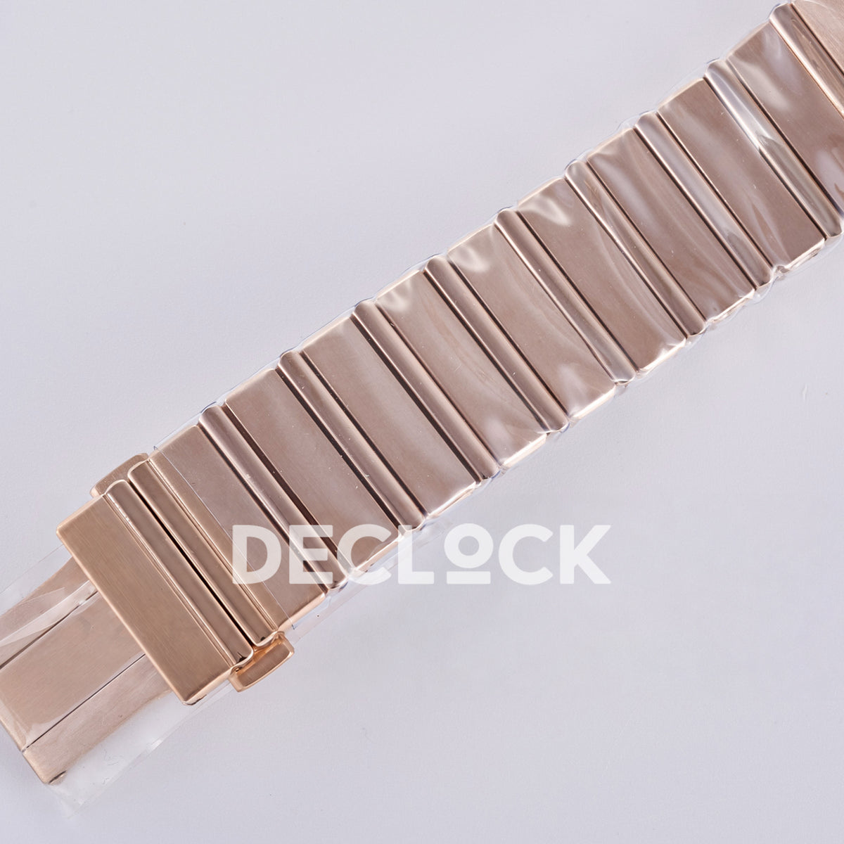 Piaget Polo 79 38mm Pink Dial Rose Gold Bracelet PDF 1200P1 replica - bracelet angle