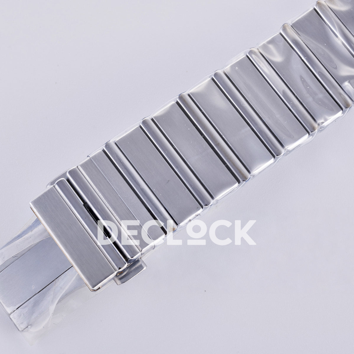 Piaget Polo 79 G0A50150 38mm Silver Dial Steel Bracelet PDF 1200P1 replica - bracelet angle