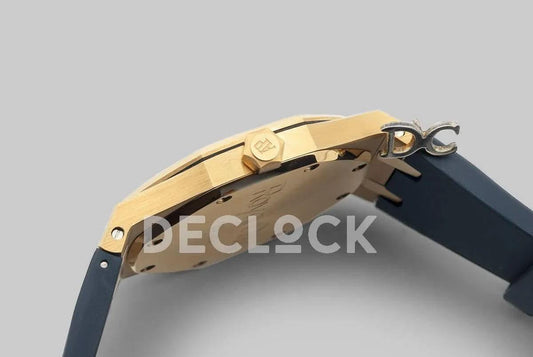 Replica Audemars Pigeut Royal Oak 15202 Gold Blue Dial on Blue Rubber Strap |  Declock.