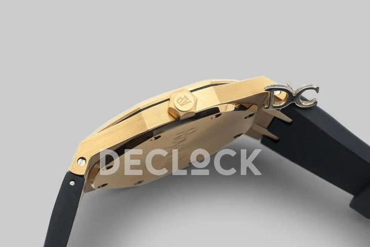 Replica Audemars Pigeut Royal Oak 15202 Gold Gold Dial on Black Rubber Strap | Declock.