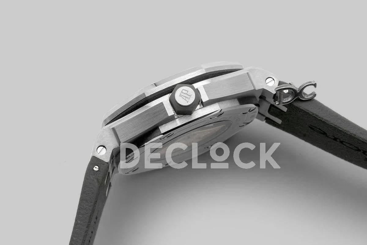 Replica Audemars Pigeut Royal Oak Offshore Diver Steel White/Black Dial 15710ST |  Declock.