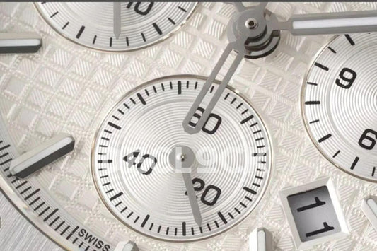 Replica Audemars Pigeut Royal Oak Self-Winding Chronograph White Dial in Steel |  Declock.