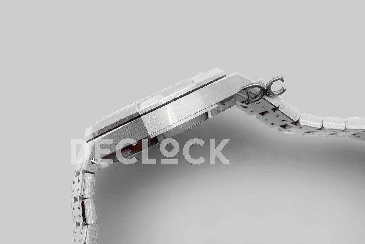 Replica Audemars Pigeut Royal Oak Tourbillon Extra-Thin Blue Dial in Steel 2018 SIHH Ref. 26522OR |  Declock.