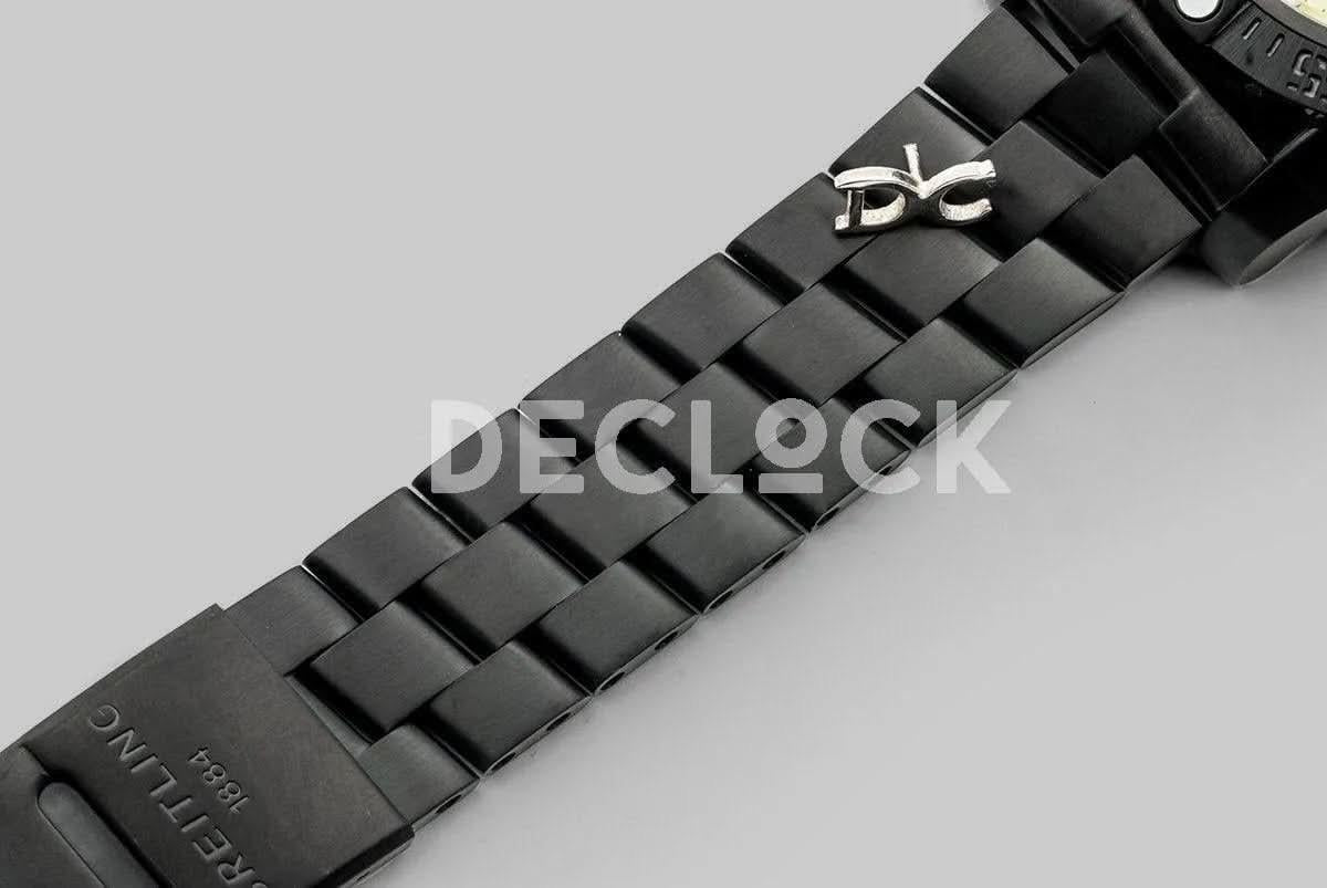 Replica Breitling Avenger II Seawolf Blacksteel Yellow Dial in DLC Steel on Bracelet |  Declock.