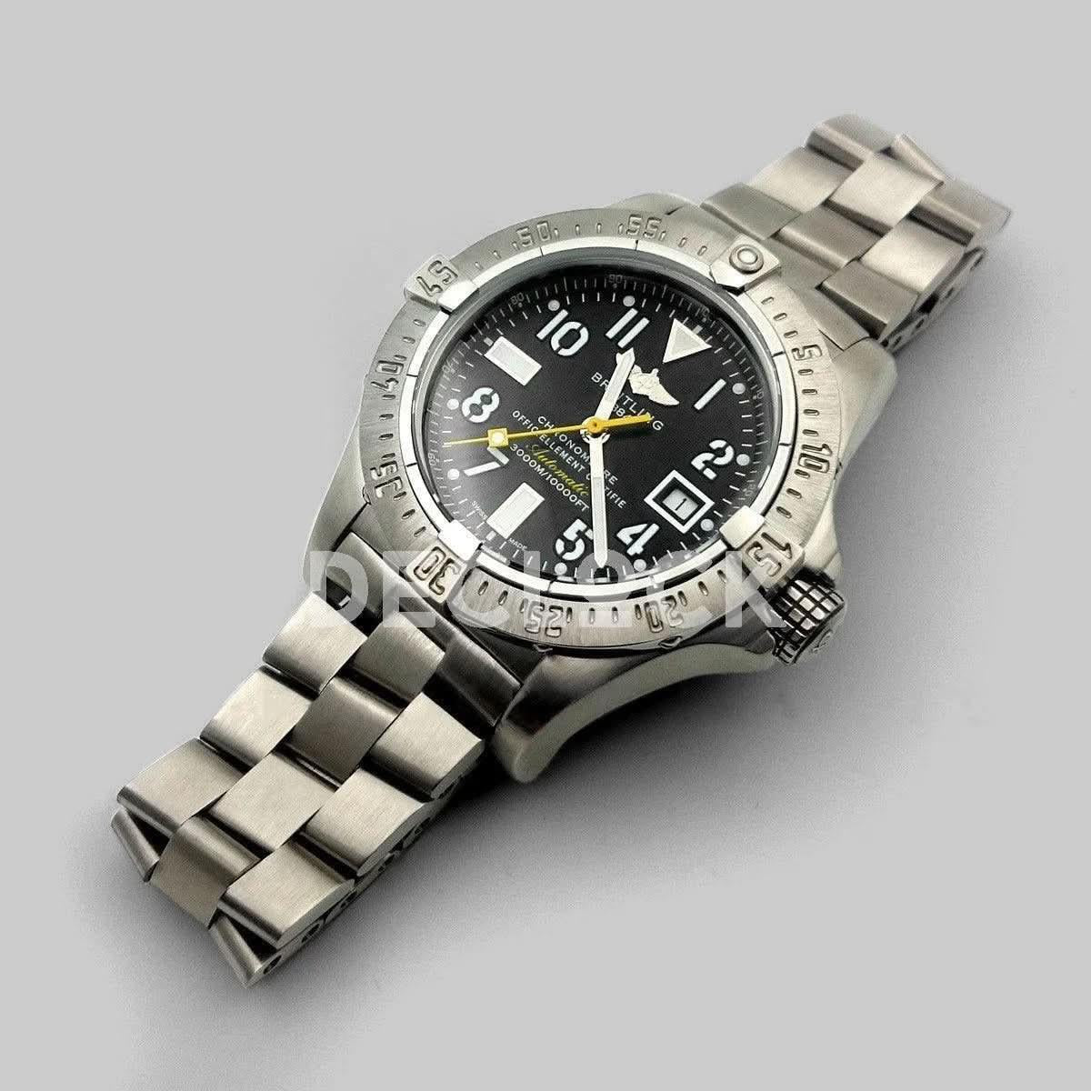 Replica Breitling Avenger Seawolf Code Yellow in Steel |  Declock.