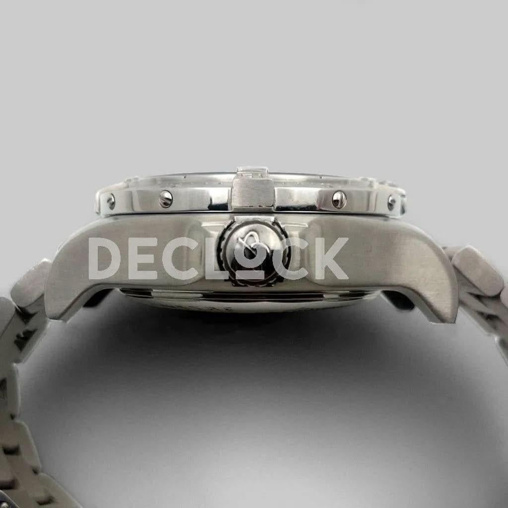 Replica Breitling Avenger Seawolf Code Yellow in Steel |  Declock.