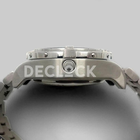 Replica Breitling Avenger Seawolf Code Yellow in Steel |  Declock.