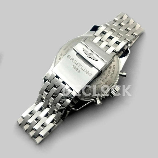 Replica Breitling Navitimer World Chronograph | Declock.