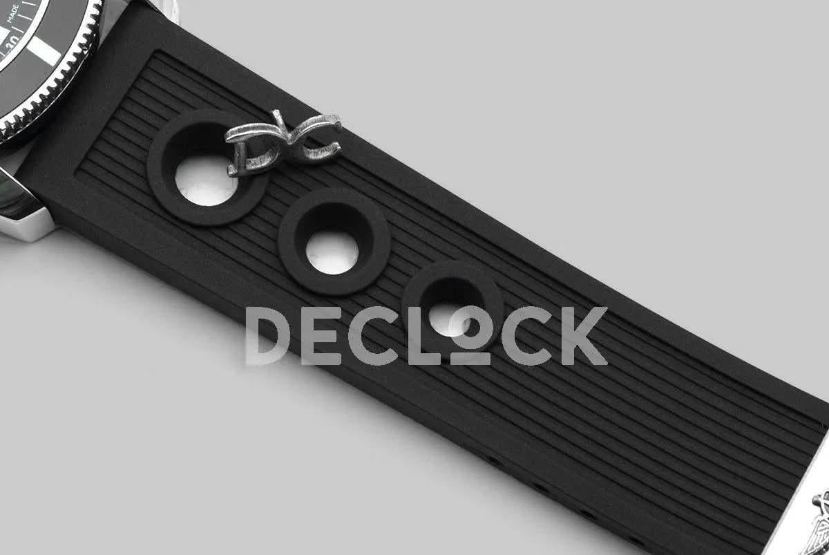 Replica Breitling Superocean Heritage II B20 Automatic in Black Dial with Black Bezel on Black Rubber Strap |  Declock.