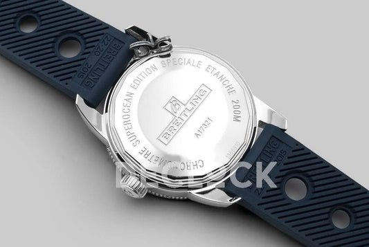 Replica Breitling Superocean Heritage II B20 Automatic in Blue Dial with Blue Bezel on Blue Rubber Strap | Declock.