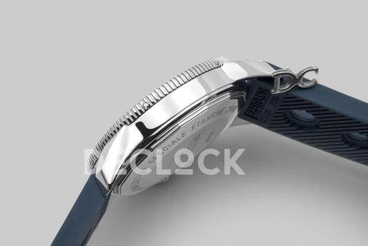 Replica Breitling Superocean Heritage II B20 Automatic in Blue Dial with Blue Bezel on Blue Rubber Strap |  Declock.