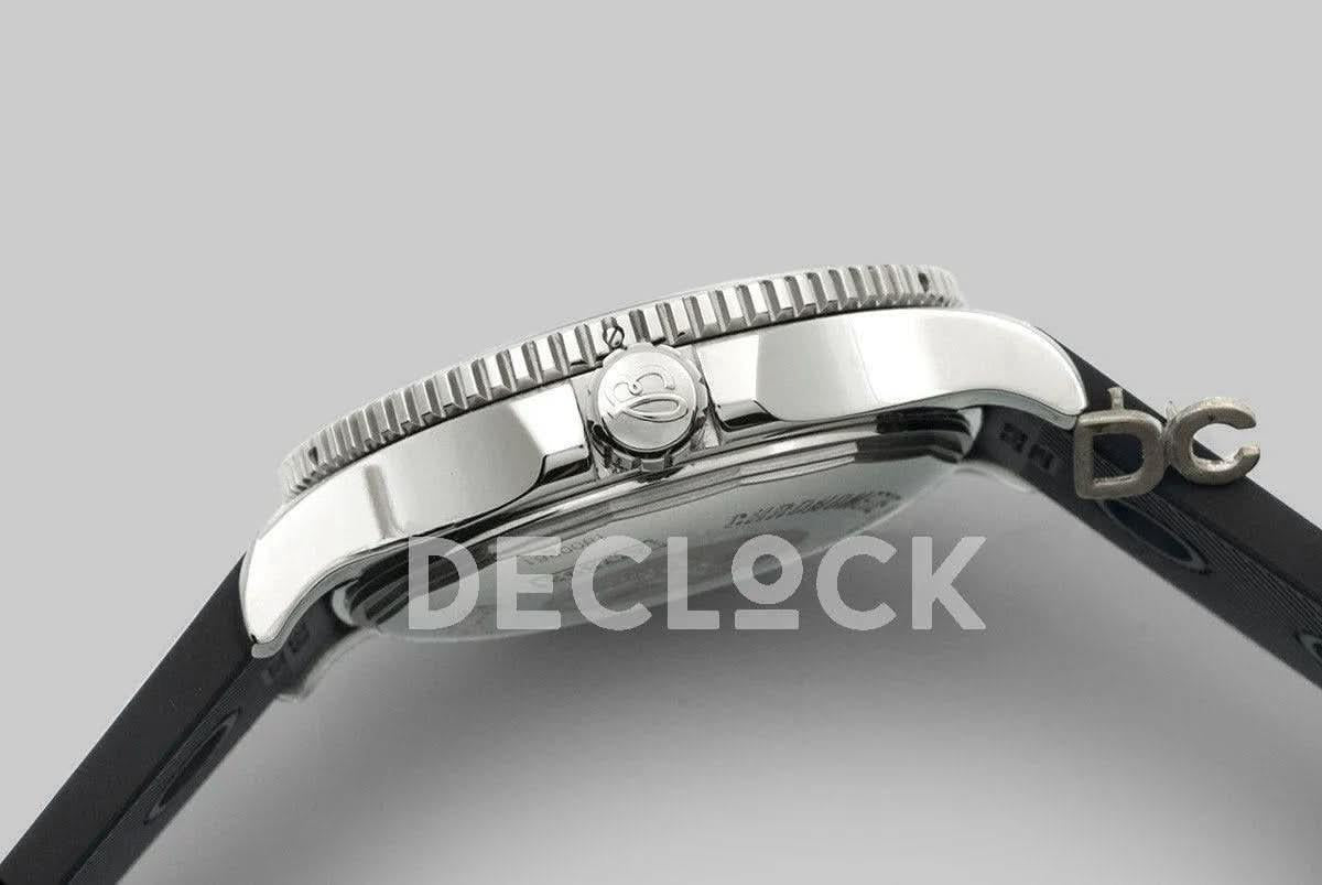 Replica Breitling SuperOcean II in Black Dial |  Declock.