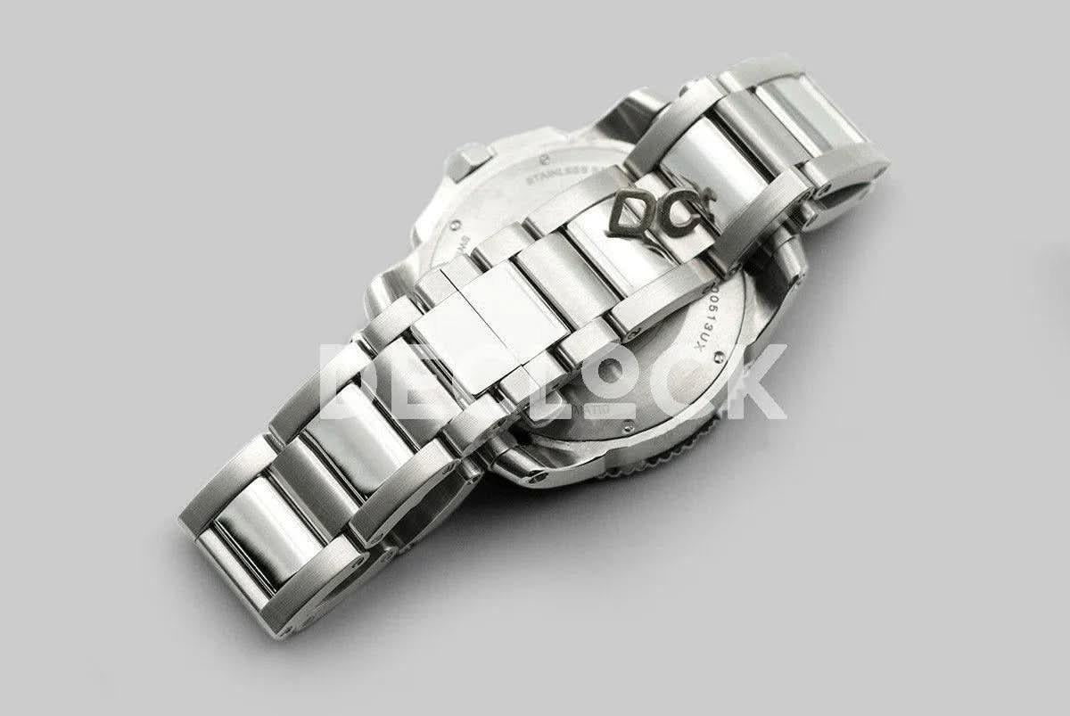 Replica Cartier Calibre de Cartier Diver Black Dial in Steel Bracelet |  Declock.