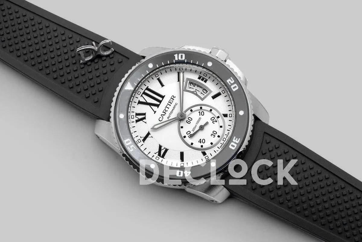 Replica Cartier Calibre de Cartier Diver White Dial in Steel on Black Bezel |  Declock.