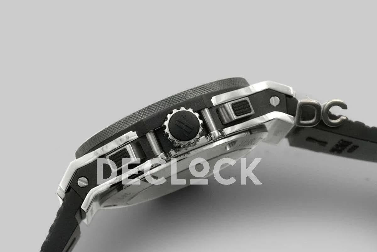 Replica Hublot Big Bang Chronograph Carbon Dial in Steel |  Declock.
