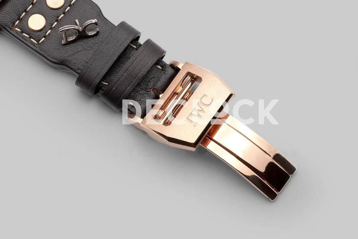 Replica IWC Big Pilot’s Watch Heritage IW501005 Black Dial in Bronze