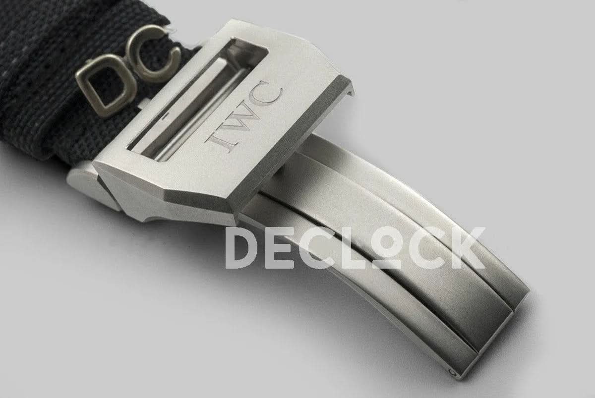 Replica IWC Top Gun Pilot’s Watch Chronograph IW389001 Ceramic