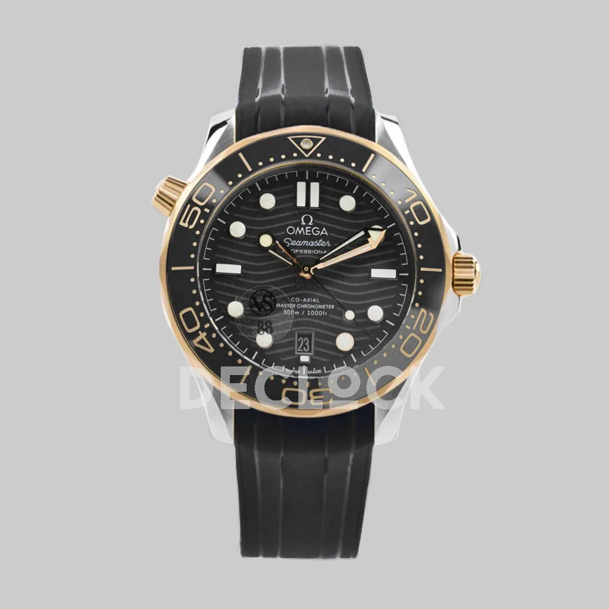 Replica Omega Seamaster Diver 300m Omega Co-Axial Master Chronometer 42mm Black Dial with Black Bezel in Steel/Yellow Gold on Rubber Strap