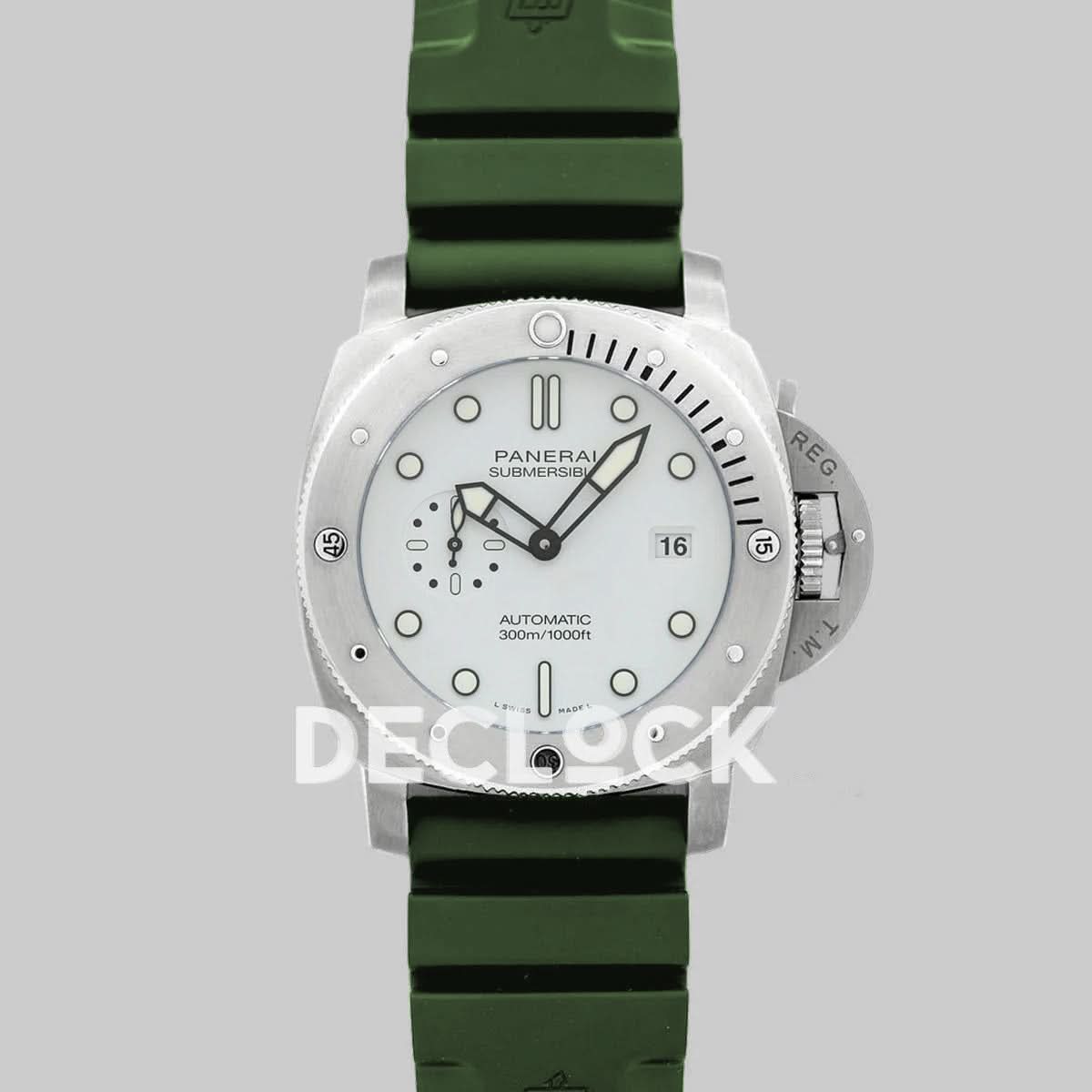 PAM1226 Luminor Submersible Green