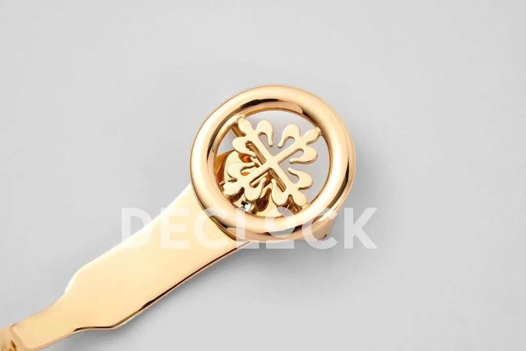 Replica Pattek Philippe Calatrava 5153 Rose Gold White Dial on Brown Leather Strap |  Declock.