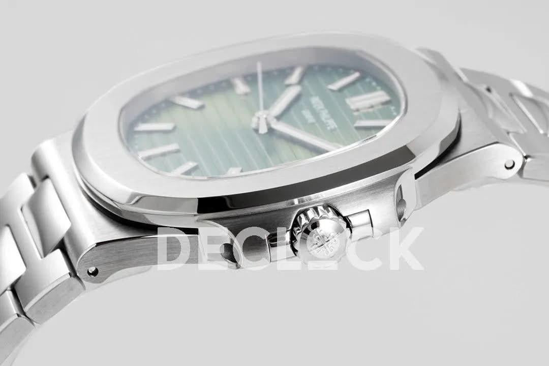 Replica Pattek Philippe Nautilus 5711 Gren Dial on Steel |  Declock.