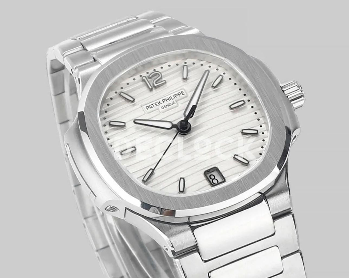 Replica Pattek Philippe Nautilus 7118/1A White Dial on Steel |  Declock.