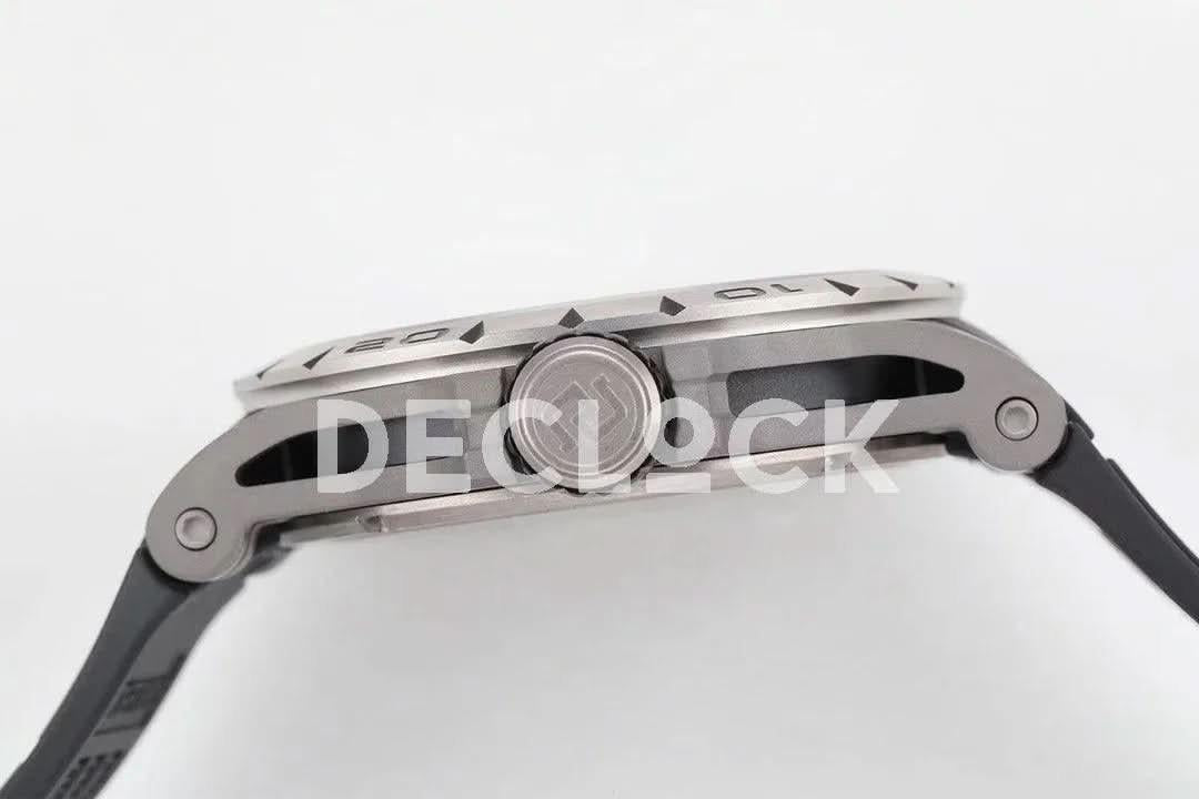 Replica Roger Dubuis Excalibur Spider Skeleton Flying Tourbillon with Black Rubber Strap |  Declock.