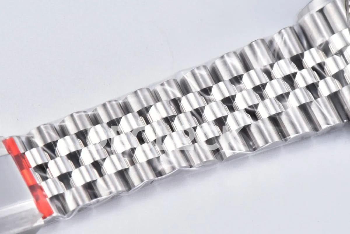 Replica Rolex Datejust 36/41 126334 Bright Blue Dial Stick Markers on Jubilee Bracelet |  Declock.