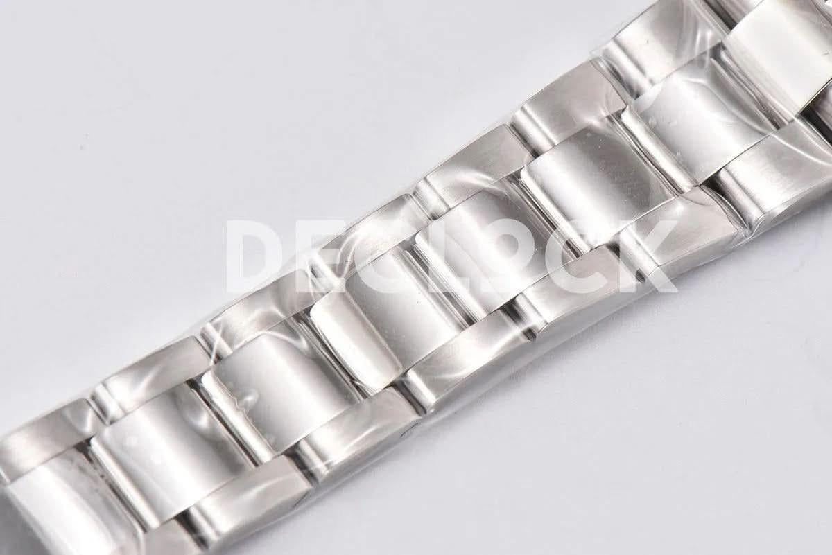 Replica Rolex Datejust 36/41 126334 Mint Green Dial Stick Markers on Oyster Bracelet |  Declock.
