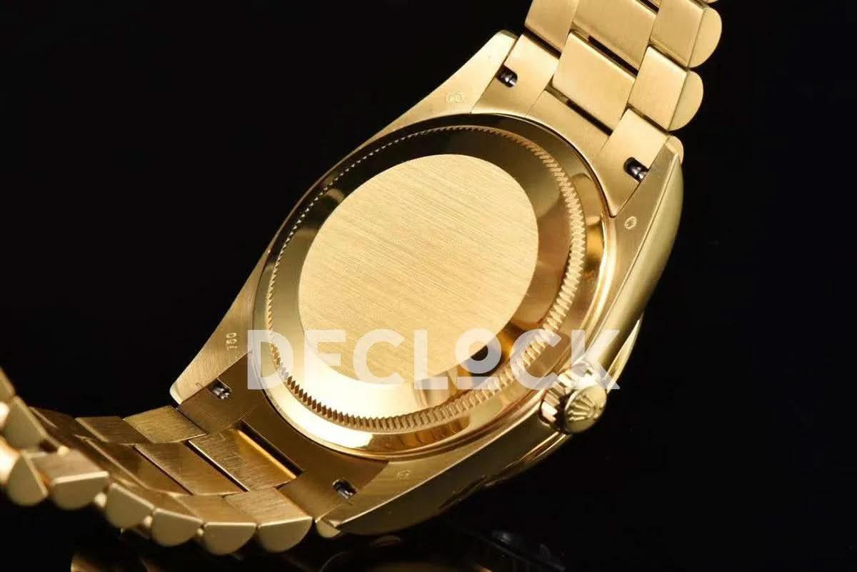 Replica Rolex Day-Date 36 128238 Malachite Diamond Roman Dial in Yellow Gold |  Declock.