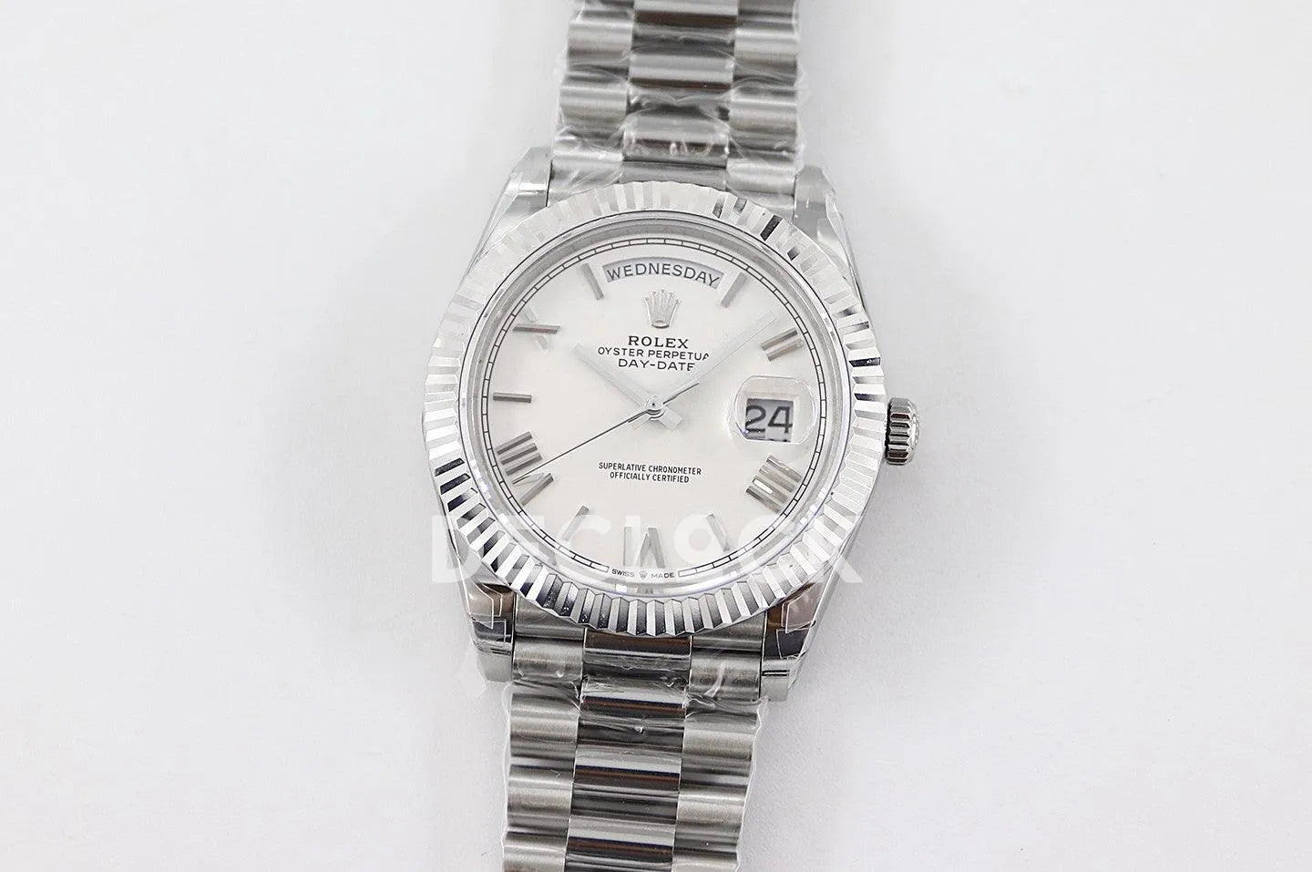 Replica Rolex Day-Date 36/40 228238 White Dial in White Gold