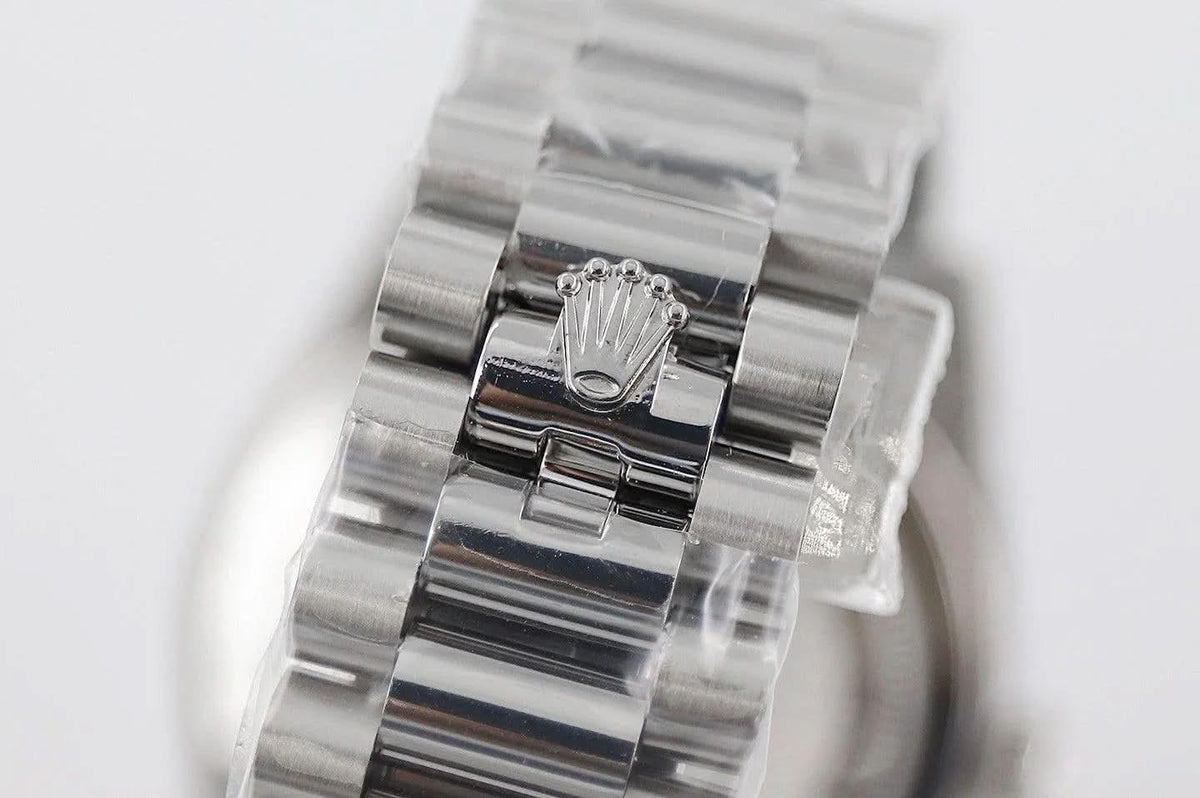 Replica Rolex Day-Date 36/40 228238 White Dial in White Gold |  Declock.