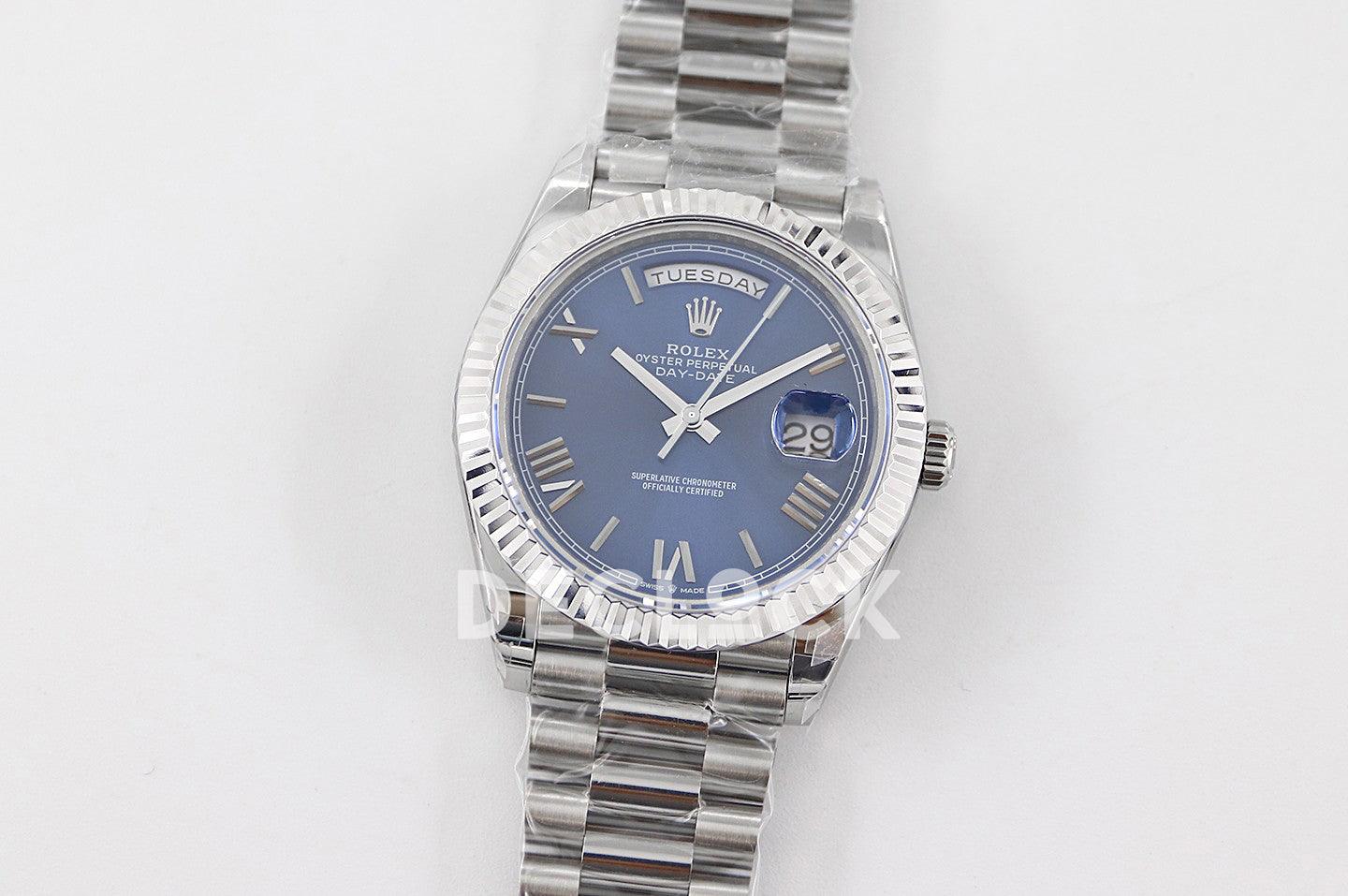 Replica Rolex Day-Date 40 228235 Blue Dial in Yellow Gold with Roman Markers - Replica Watches