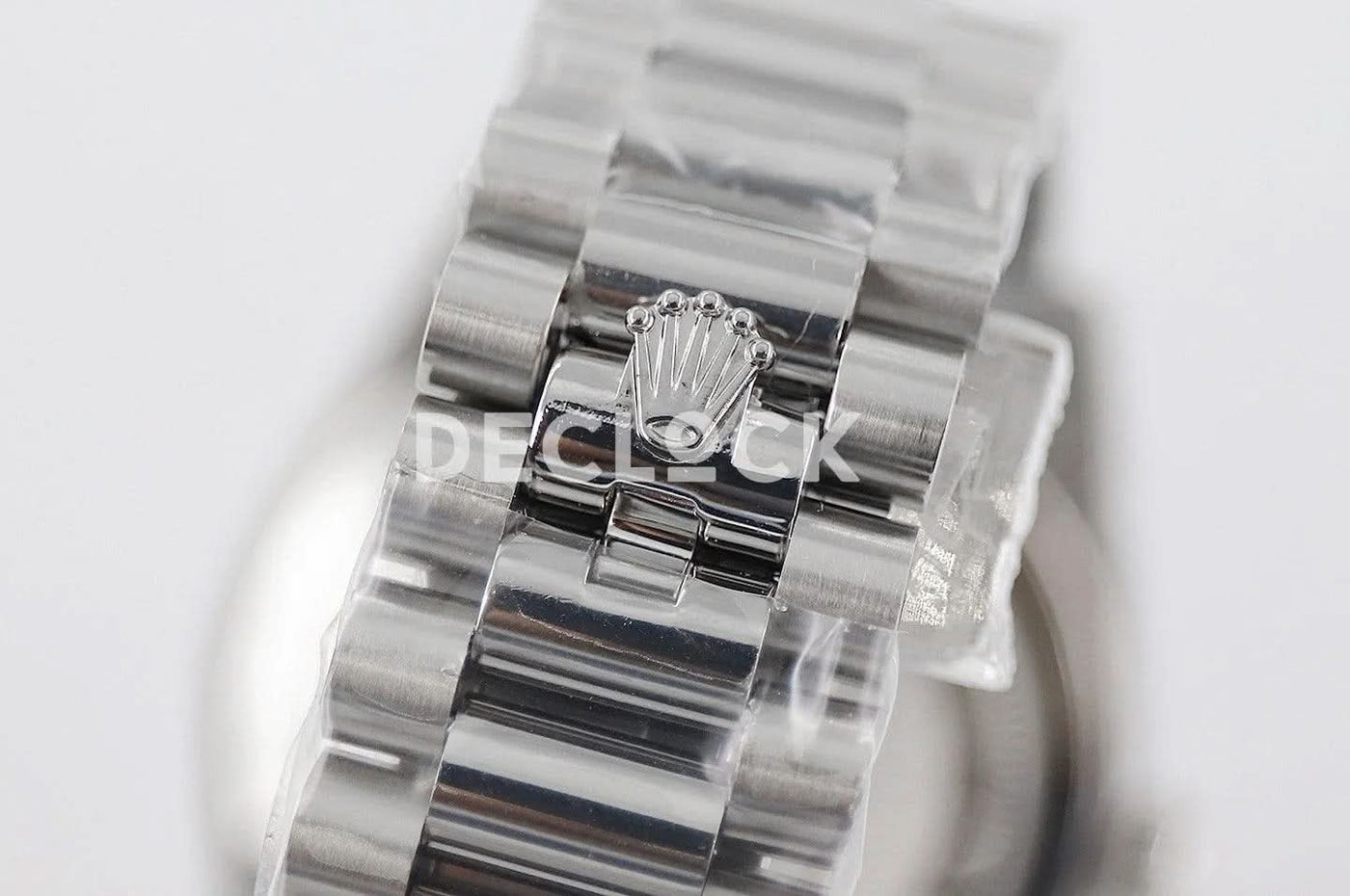 Replica Rolex Day-Date 40 228235 Blue Dial in White Gold with Roman Markers