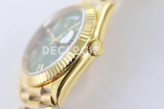 Replica Rolex Day-Date 40 228235 Green Dial in Yellow Gold | Declock.