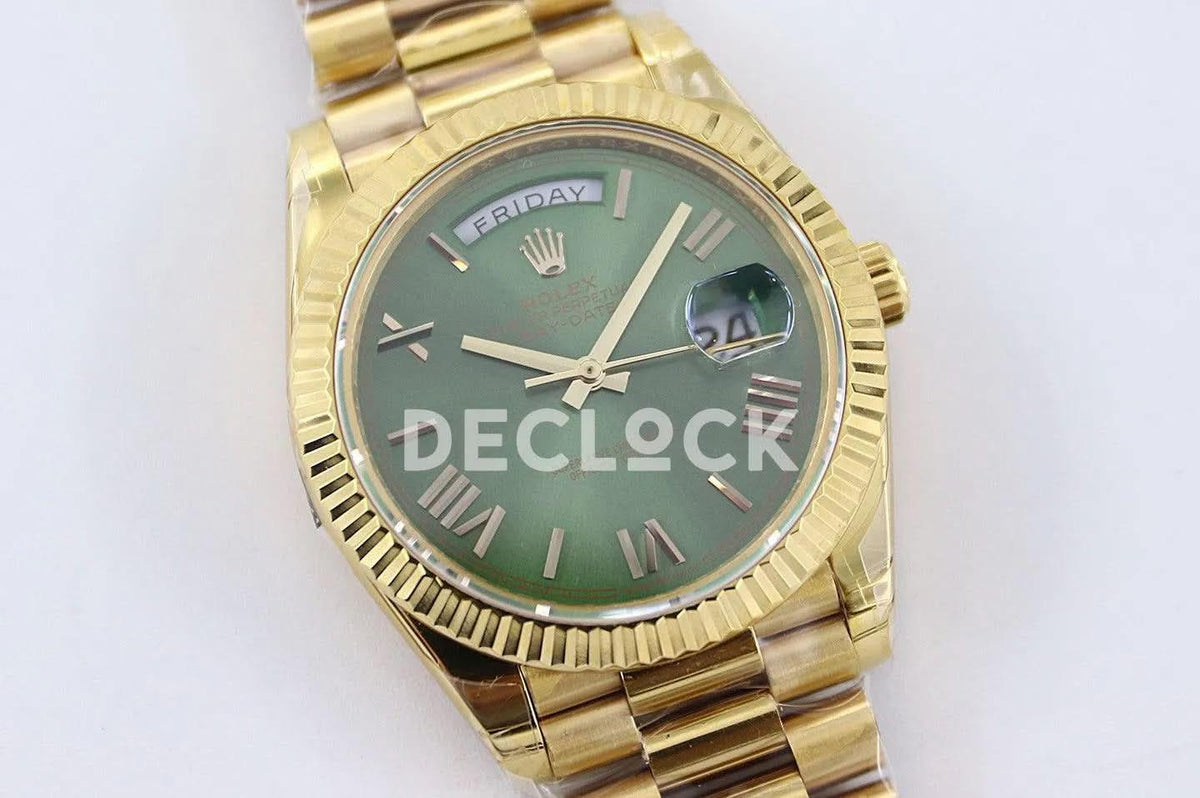 Replica Rolex Day-Date 40 228235 Green Dial in Yellow Gold |  Declock.